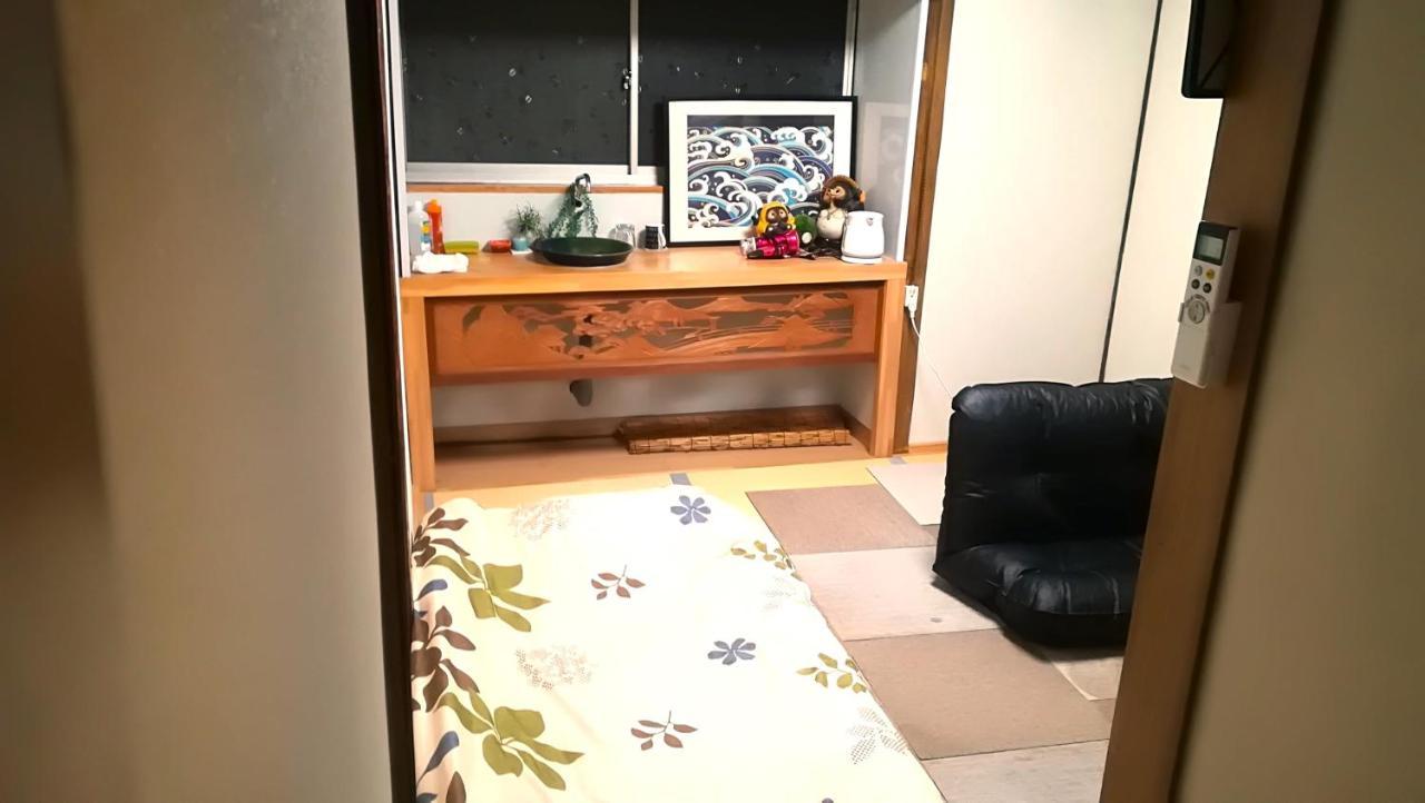 Guesthouse Oasis Osaka Exterior photo