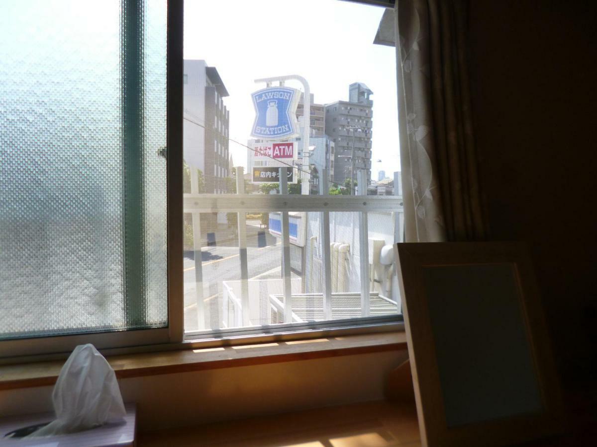 Guesthouse Oasis Osaka Exterior photo